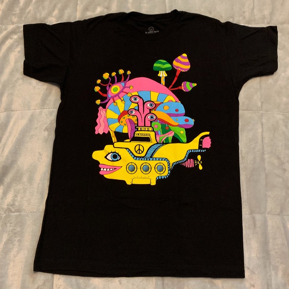 Small Earthbound Tee with Psychedelic Submarine